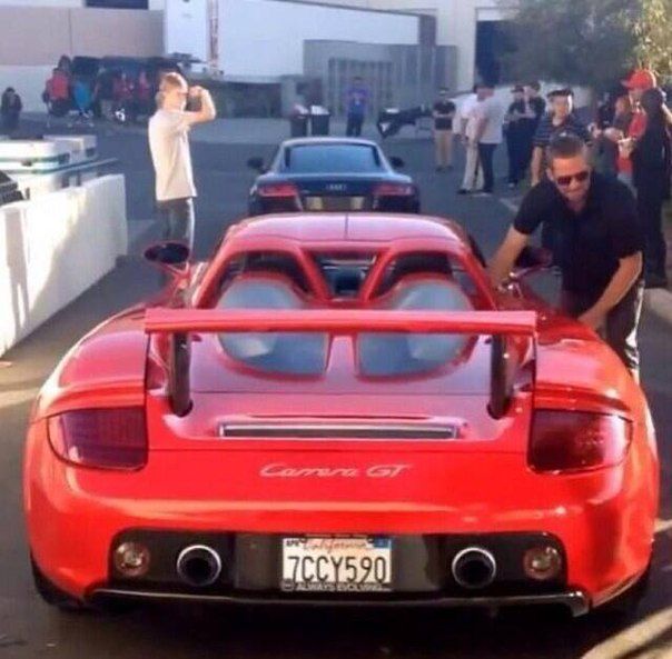 Пол Волкер на Porsche Carrera GT